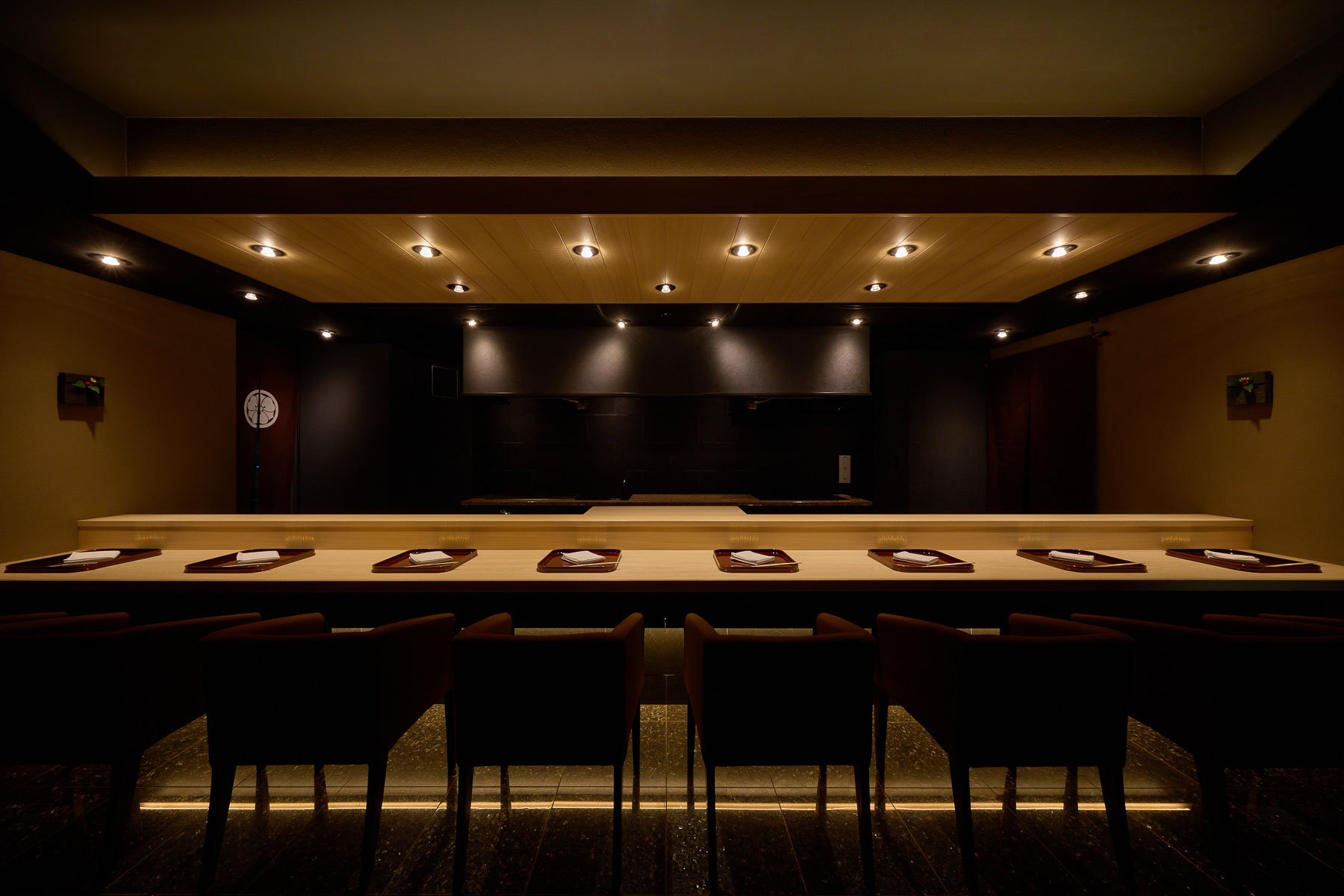 Akasaka Shimabukuro main image